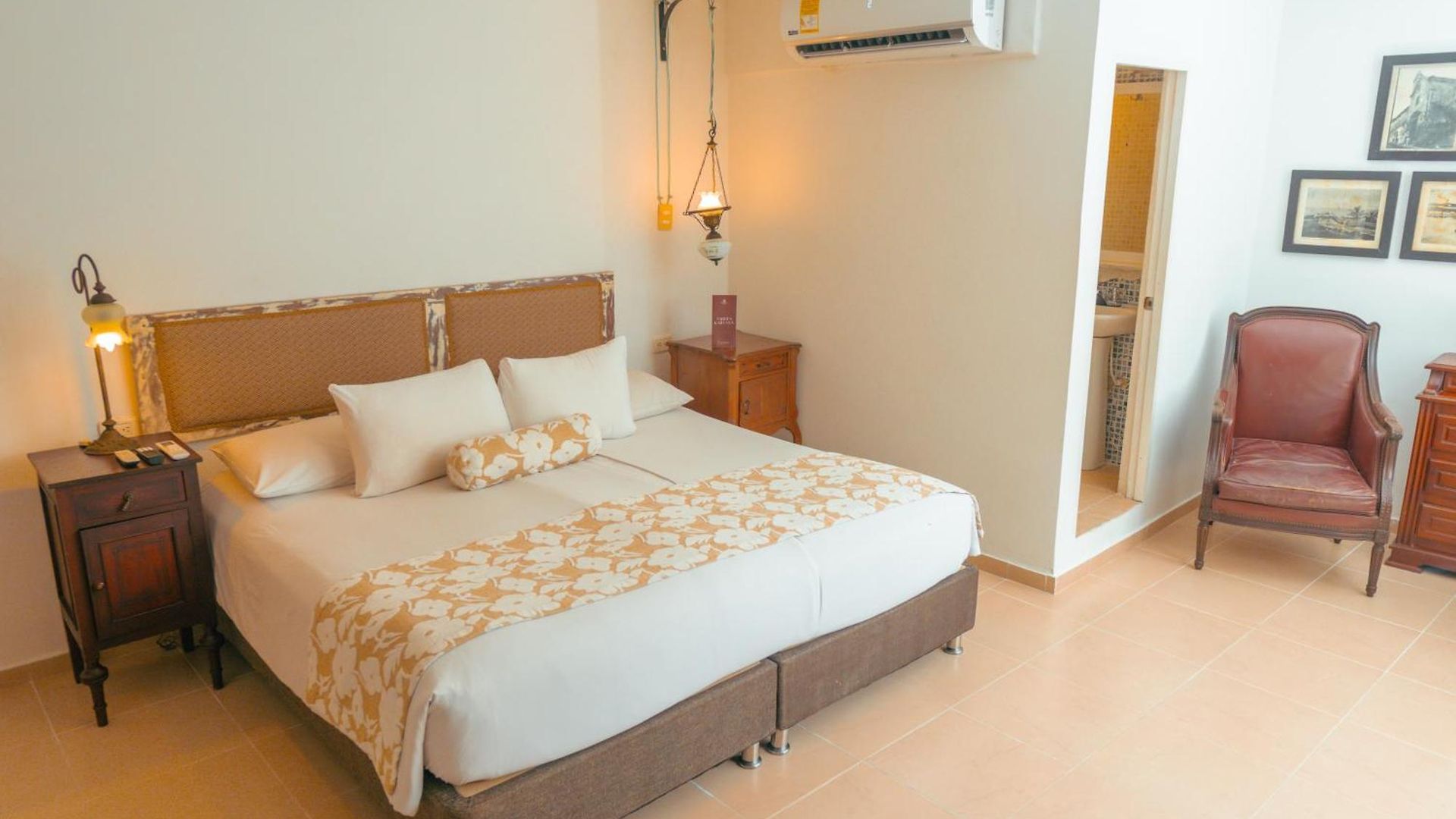 Kartaxa Hotel 4*